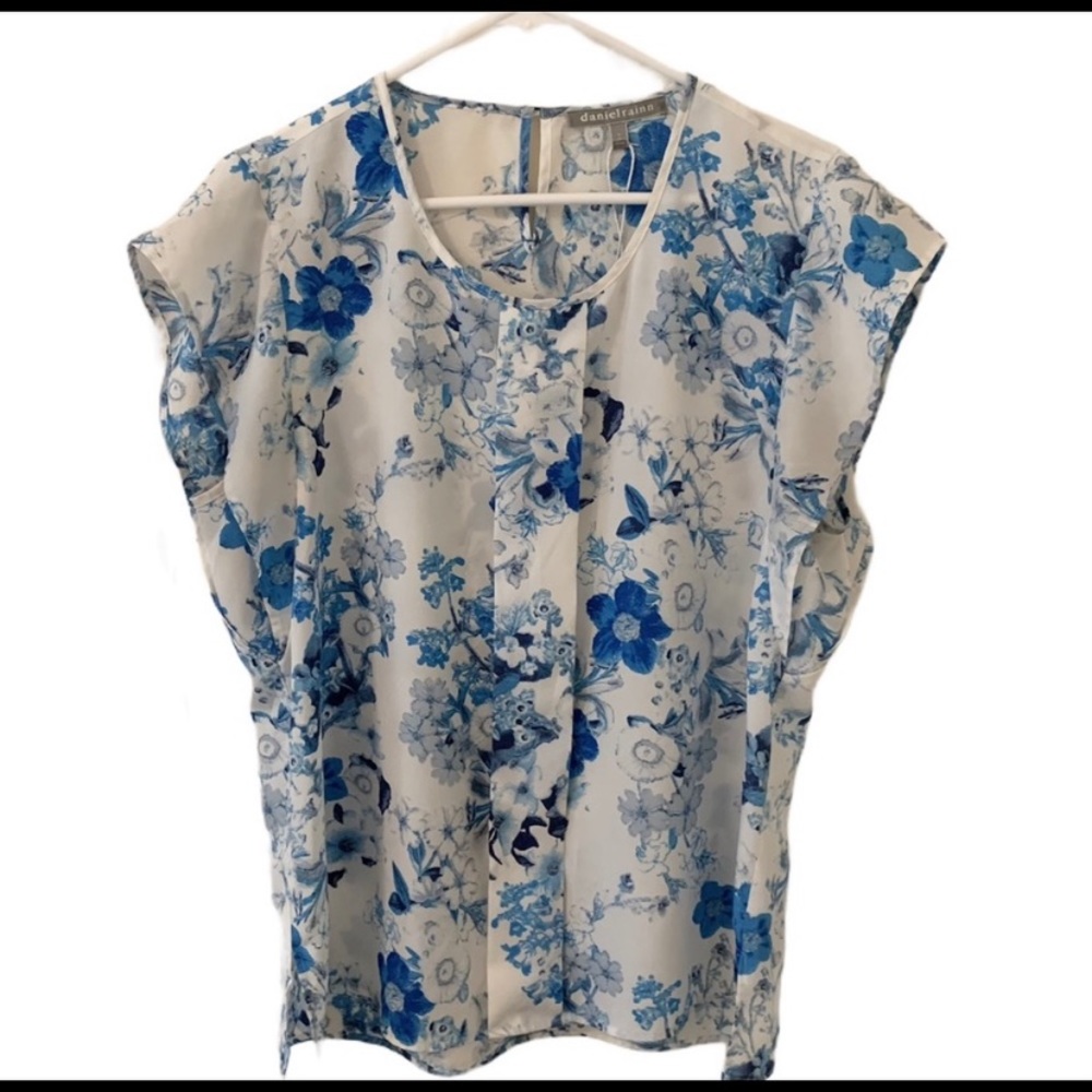 Daniel Rainn Light Blue Flutter Sleeve Blouse L